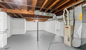 822 W FRANCES St, Appleton, WI 54914
