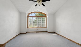 W2880 OAKRIDGE Drive, Appleton, WI 54915