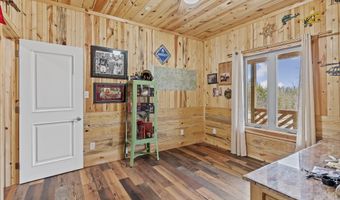 4978 S 11th Rd, Aldrich, MO 65601