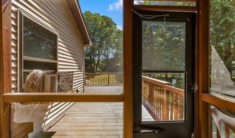 28 Penn Forest Trl, Albrightsville, PA 18210