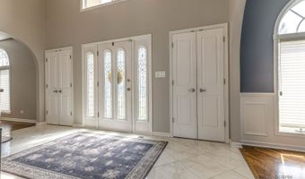 1801 N Dover Ct, Arlington Heights, IL 60004