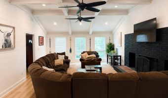 530 Palmer Ave, Belford, NJ 07718