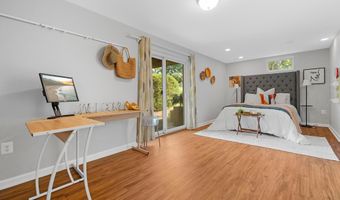 3716 KRYSIA Ct, Annandale, VA 22003