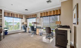 4850 EISENHOWER Ave 202, Alexandria, VA 22304