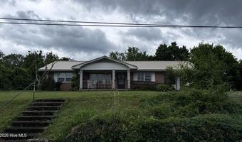17 Moore St, Andrews, NC 28901