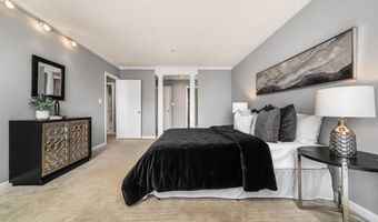 1016 WAYNE St 1007, Arlington, VA 22204