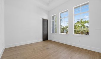 5718 TYBEE ISLAND Dr, Apollo Beach, FL 33572