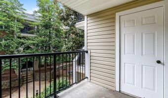 3304 WYNDHAM Cir #235, Alexandria, VA 22302