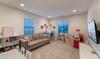 3035 Starry Night Dr, Escondido, CA 92029