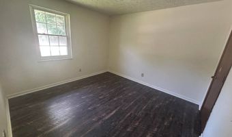 1524 Green Valley Dr, Ashland, KY 41102