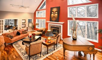 105 S Merrivale Ave, Beverly Shores, IN 46301