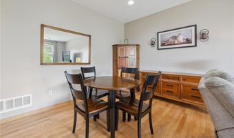 6595 Linwood Dr NE, Albertville, MN 55301