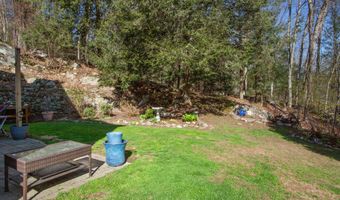 15 Rockledge Ln, Canton, CT 06019
