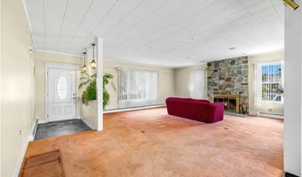 2444 Hartford Ave, Johnston, RI 02919