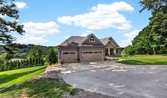 208 Berg Crossing Dr, Augusta, MO 63332