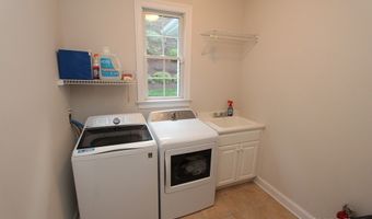 19 Devonshire Ct, Avon, CT 06001