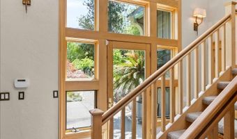 500 Ashland Loop Rd, Ashland, OR 97520