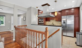 9928 FLEMING Ave, Bethesda, MD 20814