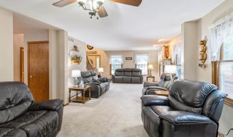 2516 Somerset Dr, Ames, IA 50010
