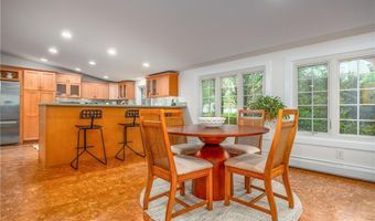 2 Cherry Ln, Bristol, RI 02809