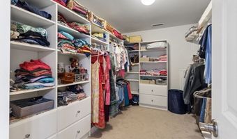 71 Kendall Ct 71, Bedford, MA 01730