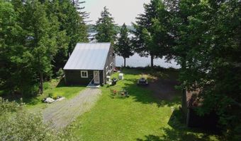 12 Beech Ridge Dr, Abbot, ME 04406