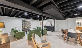 339 Oakleigh Woods Dr, Ballwin, MO 63011