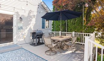 29 Grey Meadow Dr, Burlington, VT 05408