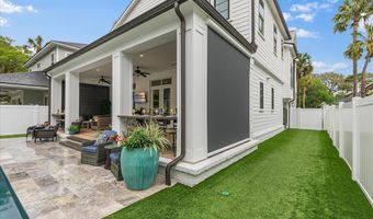 332 4TH St, Atlantic Beach, FL 32233