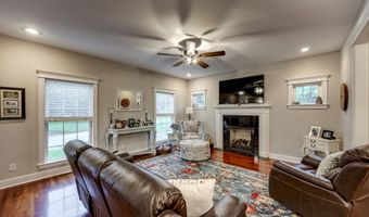 895 Woodlawn Rd 3, Bardstown, KY 40004