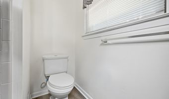 9260 Pinecrest Dr, Biloxi, MS 39532