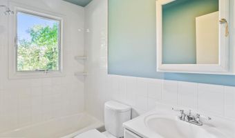 9819 PARKWOOD Dr, Bethesda, MD 20814