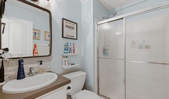 4645 N Hillcrest St, Bel Aire, KS 67220