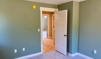 5 Cortland Pl, Standish, ME 04084