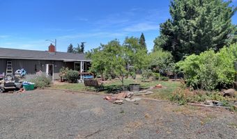 1266 KENRAY Loop, Springfield, OR 97477