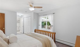 401 Gondola Ave, Jamestown, RI 02835