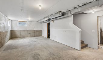 2612 NW Reinhart Dr, Ankeny, IA 50023