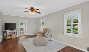 379 NE Morningside Ln, Abingdon, VA 24210