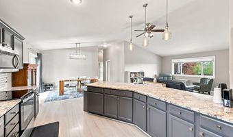 906 Delaware Dr, Buffalo, WY 82834