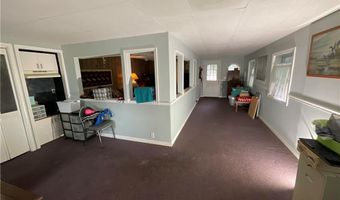 321 Campstead Cir, Tobyhanna, PA 18610
