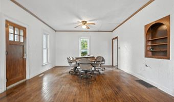 605 W Main St, Anamosa, IA 52205