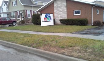 504 Pine Ave, Alma, MI 48801