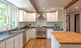 162 Alpine St, Aliquippa, PA 15001