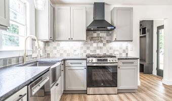1710 N Poplar St, Aberdeen, NC 28315