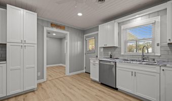 376 Shell Rd, Atlantic, NC 28511