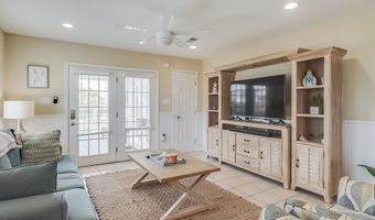 5076 Utah St, Bay St. Louis, MS 39520