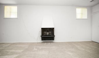 2125 Needham Rd, Ann Arbor, MI 48104