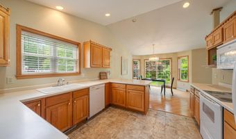 1424 E KEYSTONE Ln, Appleton, WI 54913