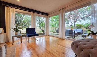141 Glen Ridge Rd, Cranston, RI 02920
