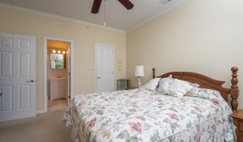 12 Sarah Ct, Amityville, NY 11701